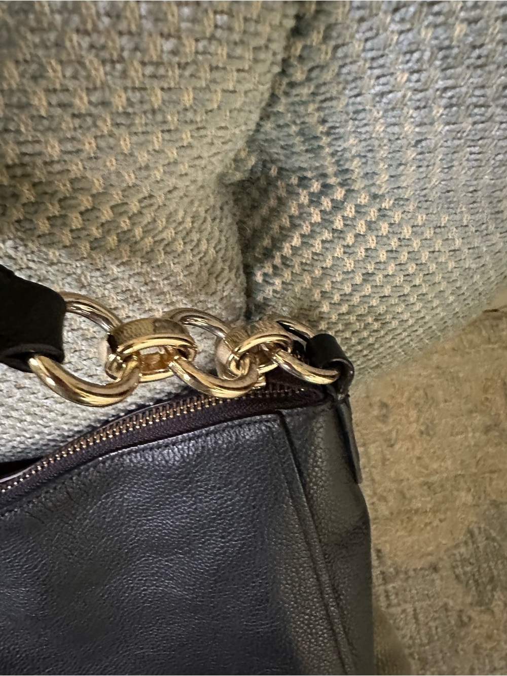 Coach Black Pebbled Leather Shoulder Bag with Gold Hardware - Picture 2 of 6